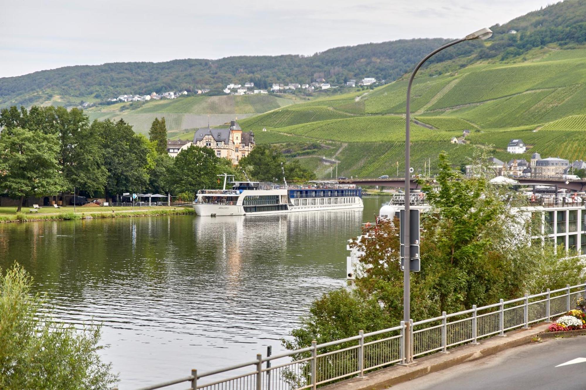 Moselblick Apartment Bernkastel-Kues Exterior photo